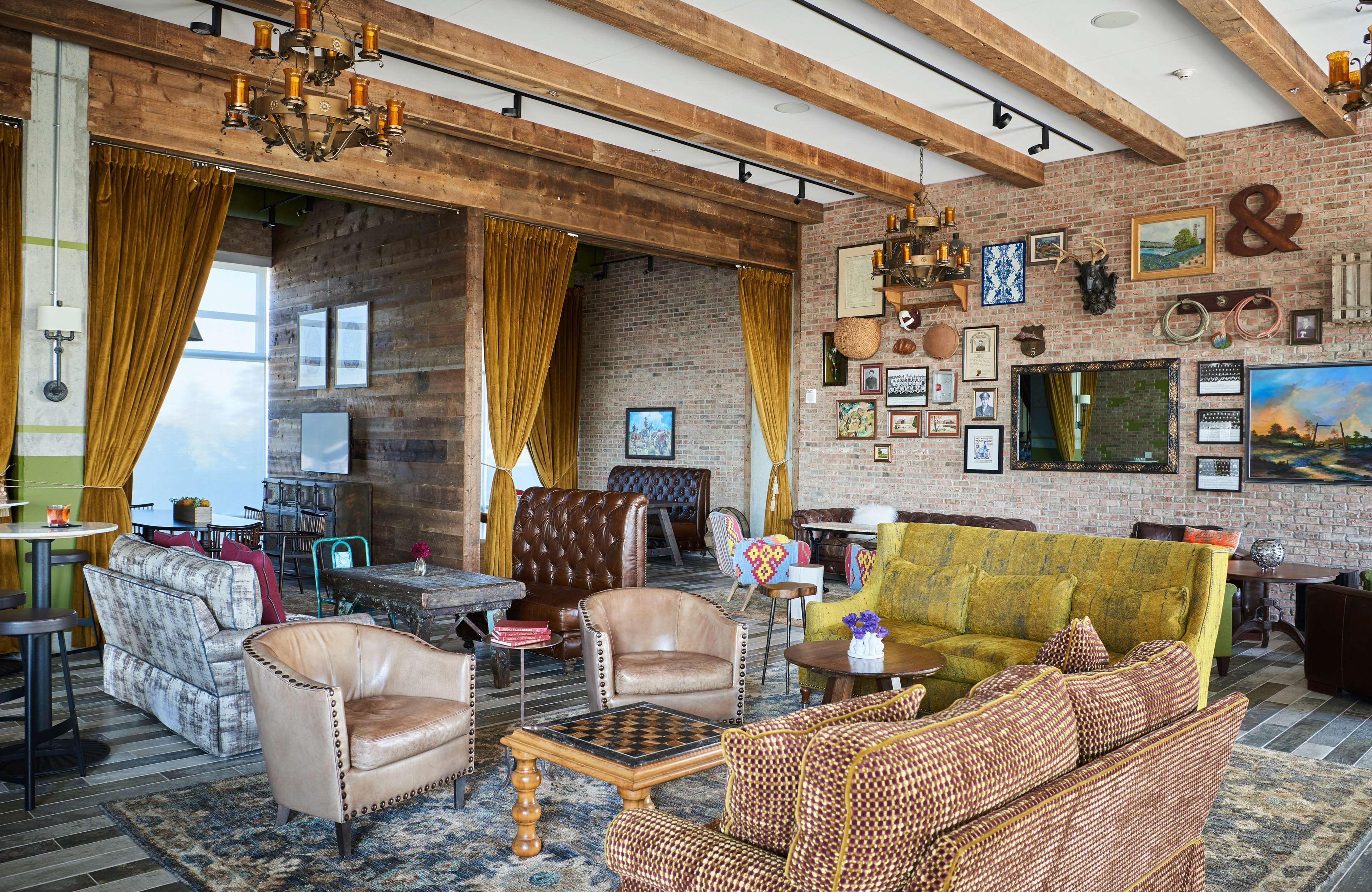 The Stella Hotel, Autograph Collection Брайан Екстер'єр фото
